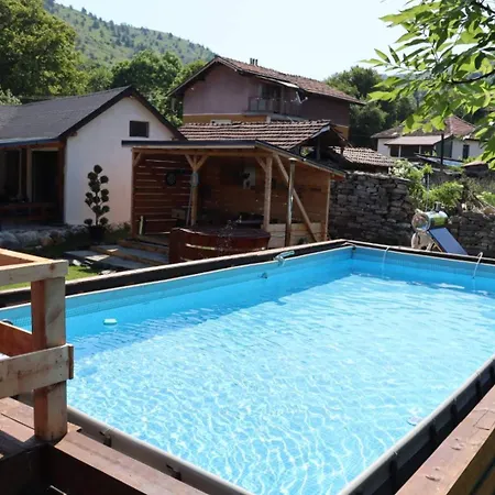 Nature Πανσιόν Smolcha